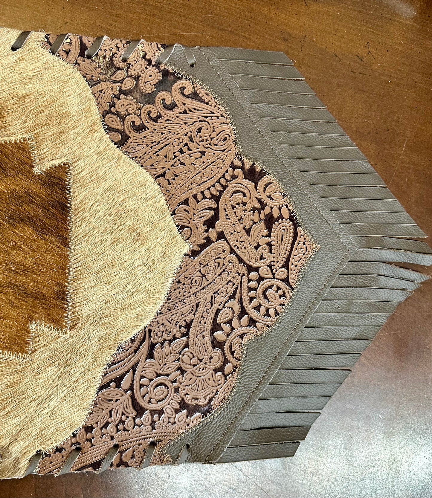 Brown/White Table Runner