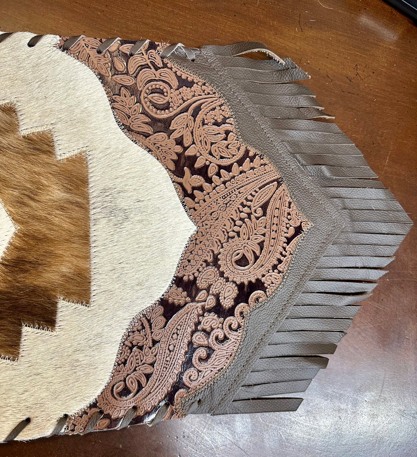 Brown/White Table Runner